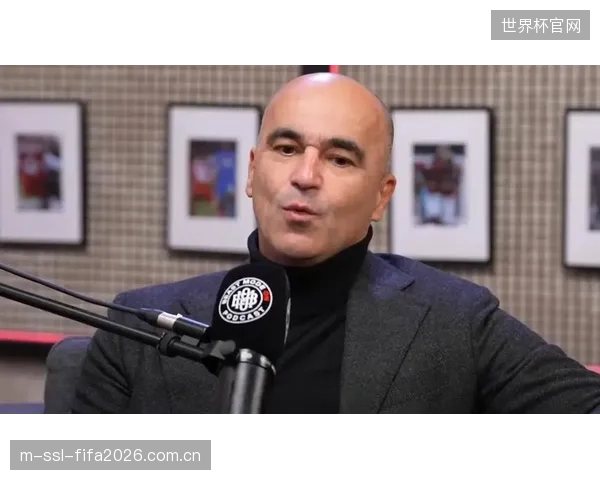 罗伯托·马丁内斯在世预赛中展现了阵型切换能力，面对不同风格对手时葡萄牙队的战术适应性将是出线关键。